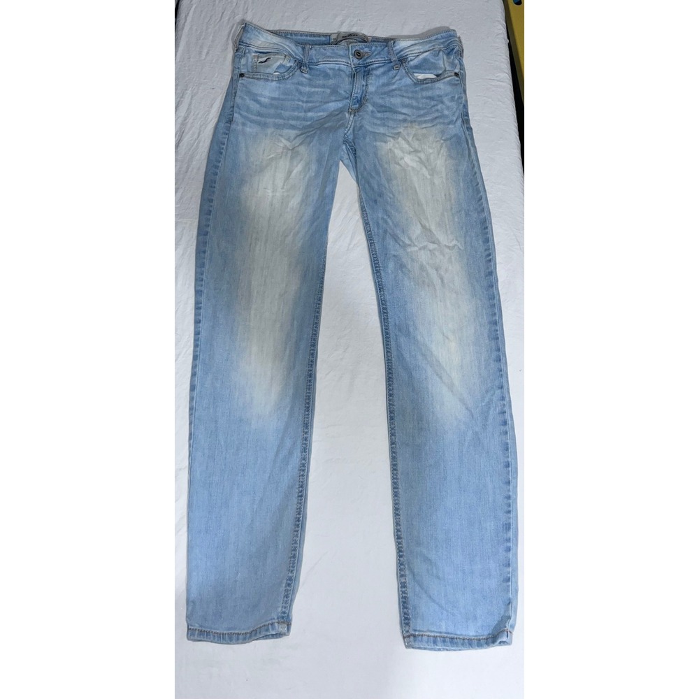 Hollister Jeans Womens Size‎ 9R Light Wash Distressed Denim